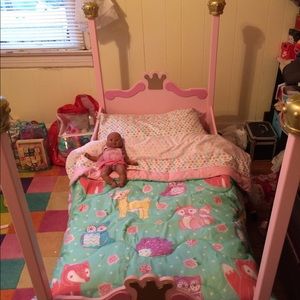Toddler Bedding Set!
